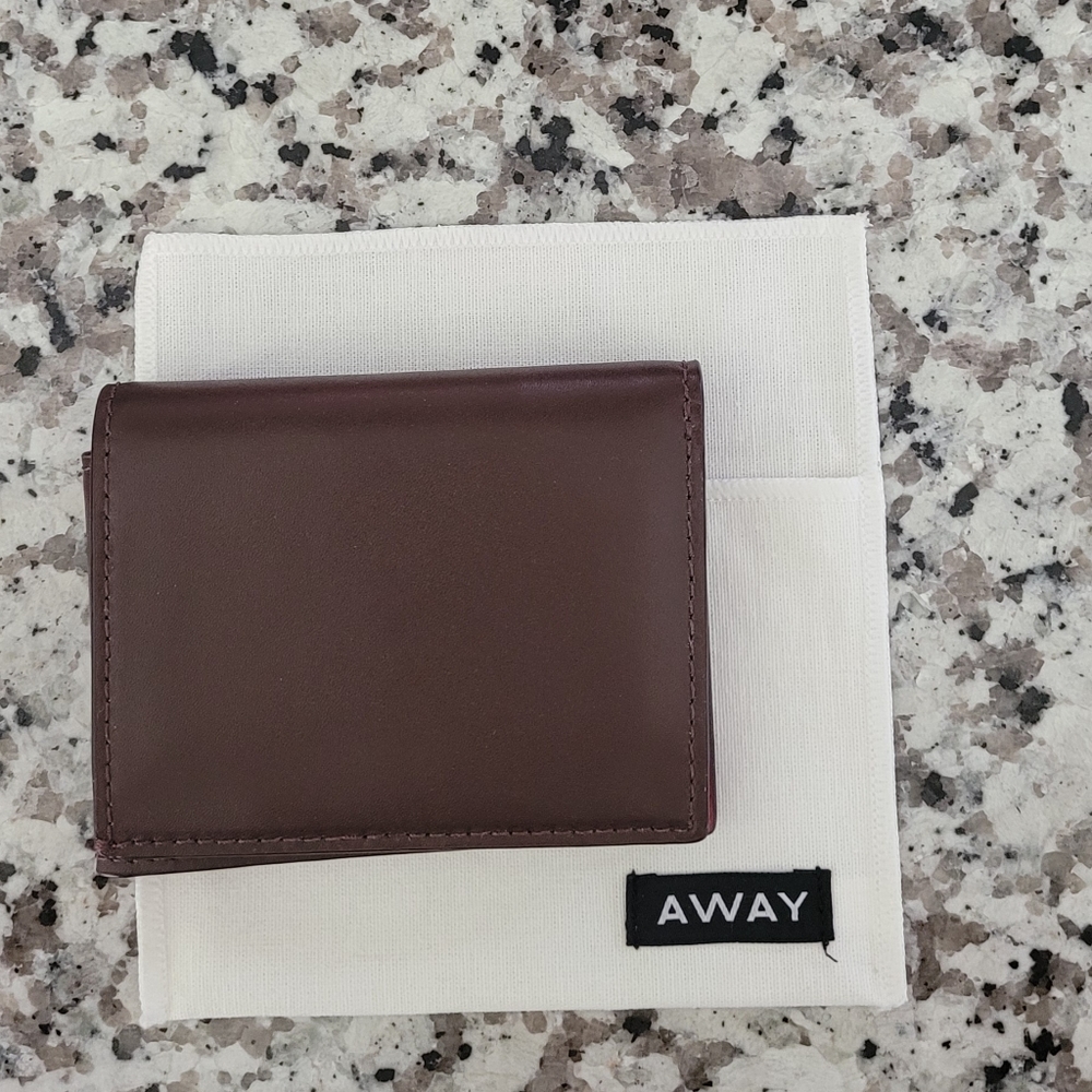 Mens Away Travel L- Fold Wallet